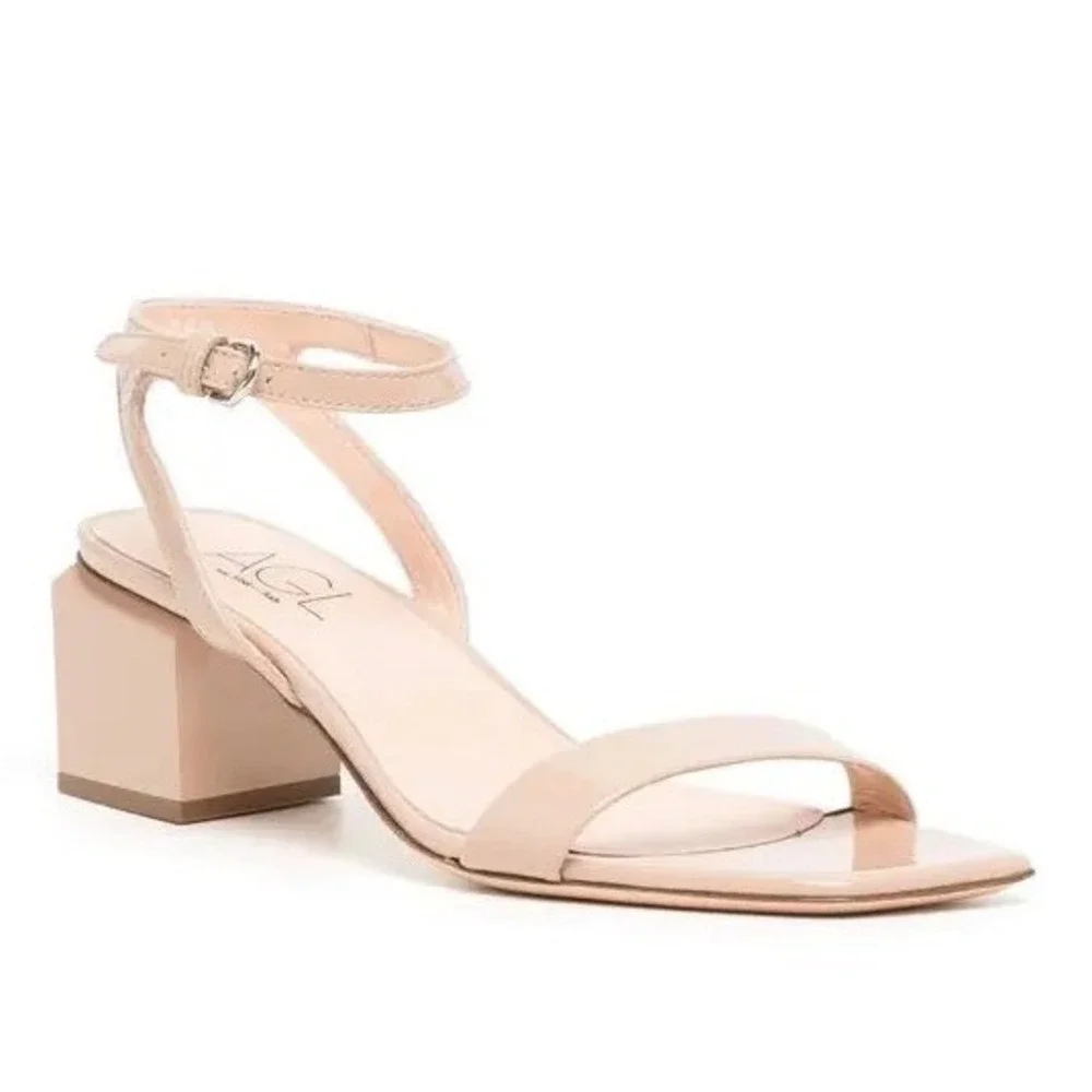 AGL Nude Patent Leather Square Toe Block Heel Sandals Size 39 / US 9